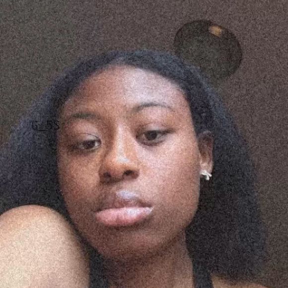 Meet your Posher, Kaye - Picture 1 of 1